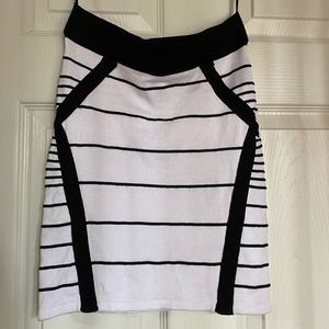 3/20Sale: Arden B./ White and Black Stripe Penci…